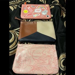 Ispy makeup bags never been used in good condition